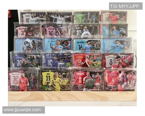 泼墨艺术融入足球球星卡打造独具魅力的收藏新体验